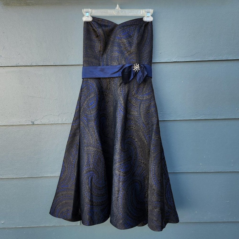 David's Bridal Strapless Cocktail / Formal Dress -Midnight Blue / Black - Size 6